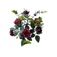 Romantischer Küsten-Blumenring in Staubigem Blau und Marineblau als Tischdekoration für Hochzeiten und Meeres-Jahreszeiten