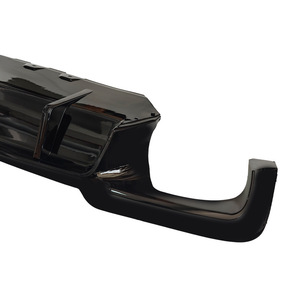 ชุดแต่งสปอยเลอร์หลังทรง M5 สำหรับ BMW ซีรีส์ 5 F10 สีดำเงา วัสดุ PP รุ่นปี 2011-2016 - Product Image 3