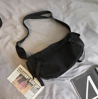 Sac à bandoulière en nylon personnalisé, style streetwear, léger, multi-poches, grande capacité, pour un usage quotidien
