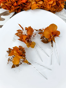 Épingles à cheveux en fleurs séchées de couleur terre cuite rouille pour mariage, accessoires de mariage d'automne, style bohème, orange brûlé, accessoire de cheveux de mariée, pinces à cheveux florales - Product Image 6