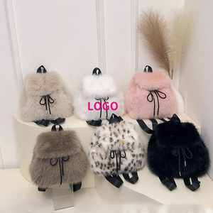 Portefeuille en forme de cœur pour femmes, élégant, en fourrure sherpa, <span class=keywords><strong>sac</strong></span> hobo mignon, mini <span class=keywords><strong>sac</strong></span> à bandoulière en peluche en forme de cœur - Product Image 1