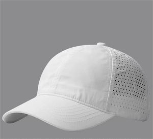 Casquette de baseball unisexe personnalisée de haute qualité à 6 panneaux, séchage rapide, bleu marine, avec logo PVC découpé au laser et perforations, style sportif et mode - Product Image 2