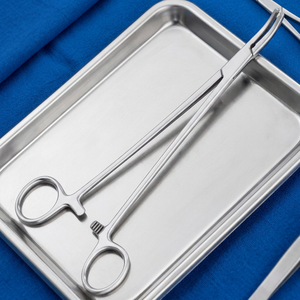 Meilleures pinces hémostatiques chirurgicales 1x2 dents en acier inoxydable, instrument manuel pour la chirurgie générale - Product Image 4