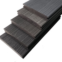 Revêtement de sol extérieur anti-décoloration imperméable à l'eau Revêtement de sol extérieur durable en wpc Plancher extérieur en bois et plastique