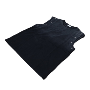 เสื้อยืดแขนกุดผู้ชายสไตล์วินเทจ แต่งกระดุม ผ้าฝ้าย 100% 240 กรัม ซักแบบ Stone Washed ทรงโอเวอร์ไซส์ ระบายอากาศได้ดี - Product Image 4