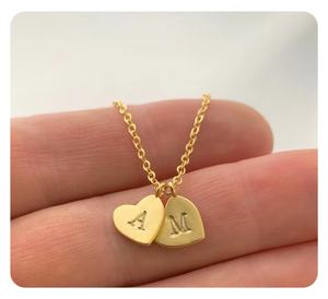 Collar con inicial de Corazón Dorado, collar de mamá para mujer con iniciales para niños, collar con múltiples letras, regalo personalizado para ella - Product Image 1
