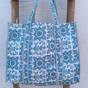 Bolso Tote de Algodón Acolchado Kantha, Reversible, con Estampado Floral, Ecológico, para Compras, Viajes, Bolso de Hombro - Product Image 1