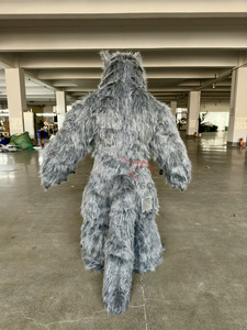 Costume de mascotte <span class=keywords><strong>loup</strong></span> renard animal des prairies pour adultes CE 2m 2.6m Costume de mascotte <span class=keywords><strong>loup</strong></span>-garou gonflable en fourrure pour défilés et publicités - Product Image 2