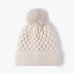 2023 hiver doublé polaire chaud pour les femmes bonnet tricoté avec bonnet en tricot Pom Pom