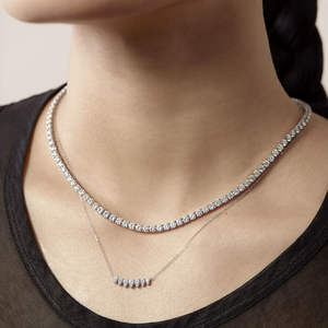 BRILLIANT DIAMANT Collar con Colgante de Oro de 14K/18K/22K de Lujo Unisex, 5gm 0.34ct, Corte Brillante, con Diamantes Laterales - Product Image 2