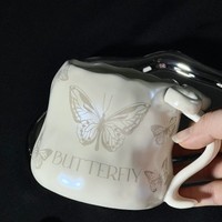 Taza con Asa de Mariposa, Taza de Café de Alta Gama, Taza con Diseño Floral, Color Minoritario, Taza para la Tarde
