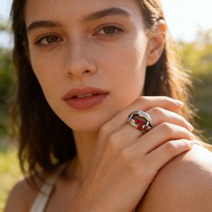 Anillo de Dedo Índice de Aleación con Diseño de Labios de Vampiro Vintage, Creativo y Personalizado, con Dientes de Vampiro y Lágrimas de Sangre, Estilo Exagerado y Apetecible, Abierto y Ajustable - Product Image 2