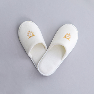 <span class=keywords><strong>Pantofole</strong></span> da Hotel Personalizzate <span class=keywords><strong>Bianche</strong></span> Usa e Getta, <span class=keywords><strong>Pantofole</strong></span> di Alta Qualità con Logo Ricamato Personalizzato - Product Image 5