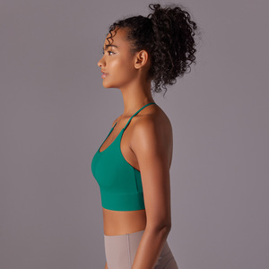 Soutien-gorge de sport pour femme, col halter en U, bretelles fines en T, coussinets amovibles, soutien léger, idéal pour le Pilates, le yoga et la course à pied, haut court athlétique. - Product Image 5