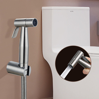 Meilleures ventes en gros : Ensemble de pulvérisation WC Shattaf haute pression avec tuyau spiralé et support, accessoires de robinetterie pour salle de bain