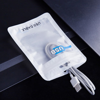 Câble de données USB de haute qualité, câble d'écouteurs, emballage en plastique électronique, sac d'emballage à fermeture éclair, pochette pour accessoires de téléphone portable