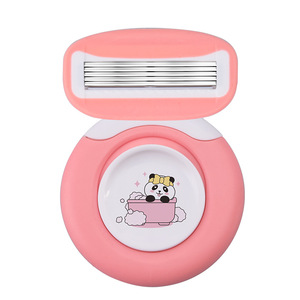 Rasoir pour femme Goodmax, rose, format voyage, rasoir pour le corps entier, lavable à l'eau, pour les aisselles et les parties intimes - Product Image 3