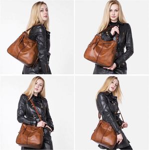 Échantillon gratuit Sac à main rétro 2023 Sac à main portable pour femmes Sac de voyage de luxe pour femmes - Product Image 3