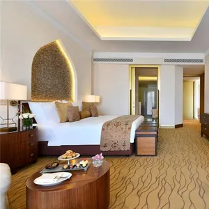 OEM yüksek kalite 5 yıldız Modern kral otel yatak odası mobilyası setleri Custom Made High End otel mobilyaları