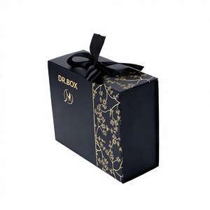 Boîte cadeau en chocolat personnalisée de luxe noire avec revêtement UV recyclable, avec nœud en ruban pour Ferrero Rocher T24 300gm - Product Image 3