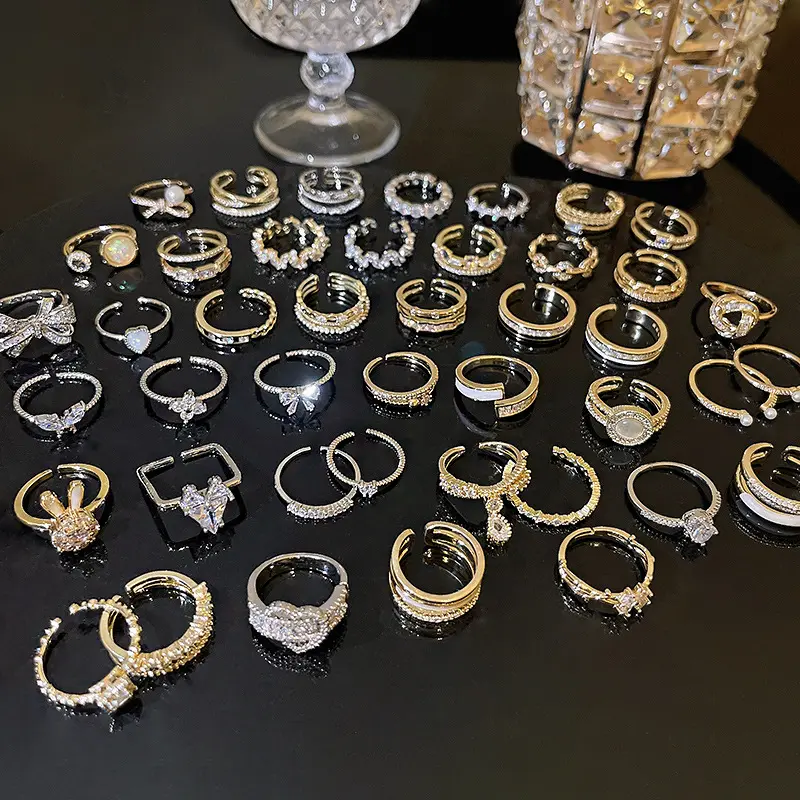 แหวนเพชรสวิสรูปหัวใจสำหรับผู้หญิงทำจากเซอร์โคเนียคิวเซอร์โคเนียชุบทอง