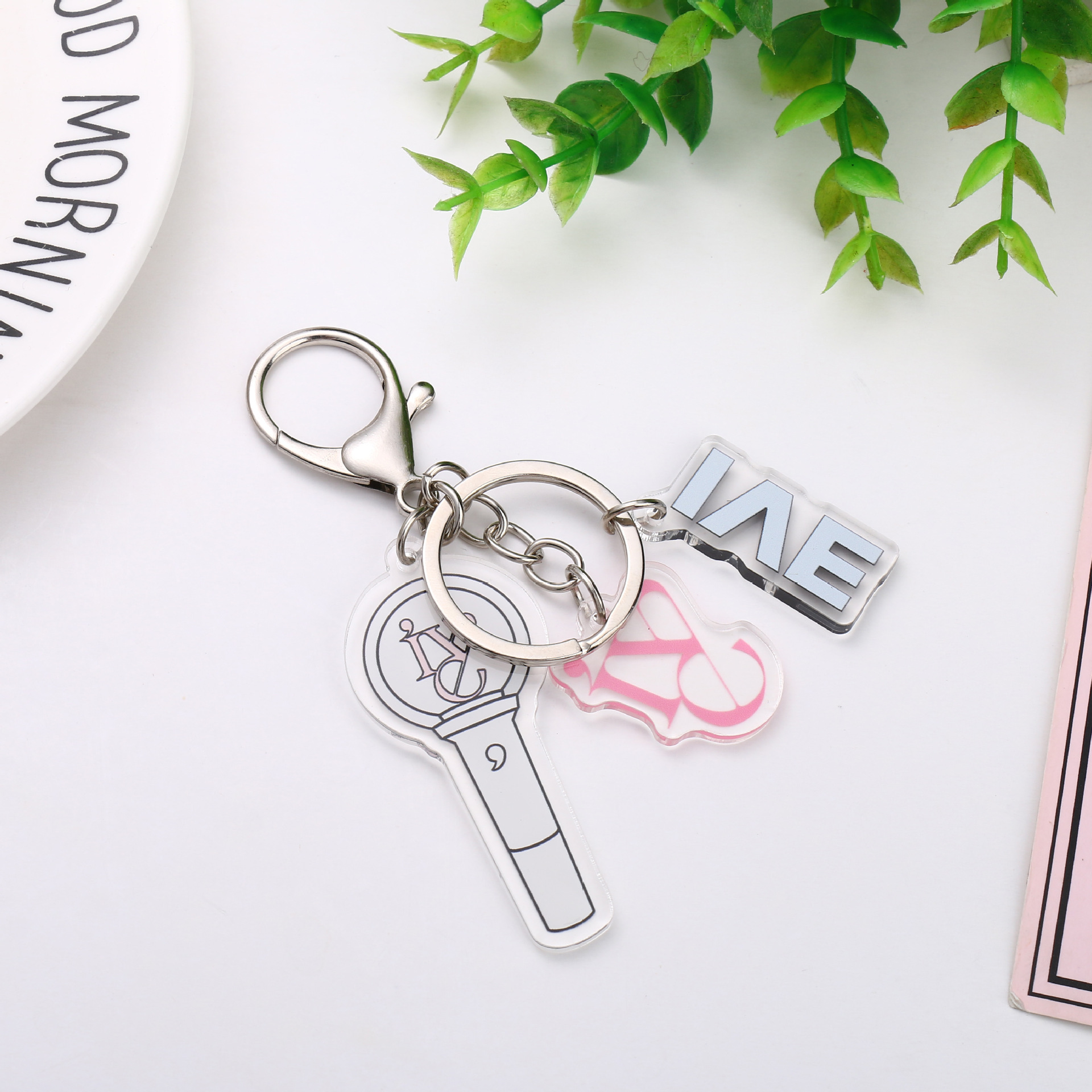 KPOP ASTRO IVE NMIXX ATEEZ Light Stick Keychains - Fans' Gifts
