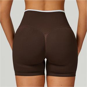 Shorts de yoga imprimés pour femmes, décontractés, pour le basketball, style athleisure, magnifiques, pour le fitness, fabriqués sur mesure par un fabricant spécialisé, collection Noël - Product Image 5