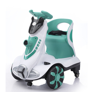 Venta al por Mayor <span class=keywords><strong>de</strong></span> Coche <span class=keywords><strong>de</strong></span> Juguete <span class=keywords><strong>de</strong></span> Doble Tracción para Educación Temprana, Coche Eléctrico con Máquina <span class=keywords><strong>de</strong></span> Burbujas para Niños y <span class=keywords><strong>Niñas</strong></span> - Product Image 1