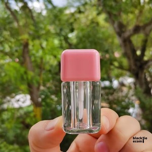 Oferta Especial en Tubos Cuadrados Transparentes Vacíos de 4ml para Brillo Labial BKT1761, Envases Cosméticos Duraderos para Tinte Labial y Sérum, Disponibles para la Venta - Product Image 5