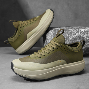 Chaussures de sport d'hiver pour hommes, personnalisées, de haute qualité, légères, pour le plein air, imperméables, avec empeigne en mesh, antidérapantes, pour la randonnée, le trekking et la course à pied - Product Image 1