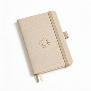 Carnet à couverture rigide personnalisé de qualité supérieure avec porte-stylo, journal quotidien en cuir et tissu, planificateur personnalisé OEM pour le bureau, l'école ou comme cadeau - Product Image 3