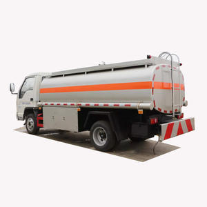 Camion-citerne à <span class=keywords><strong>carburant</strong></span> <span class=keywords><strong>le</strong></span> <span class=keywords><strong>moins</strong></span> <span class=keywords><strong>cher</strong></span> à conduite à gauche, 5000 litres, 4x2, pour l'Afrique - Product Image 5