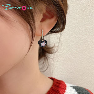 Nuevos pendientes encantadores de amor negro con diamantes de imitación de arcilla de etiqueta privada de alta calidad personalizados para niñas listos para enviar - Product Image 5