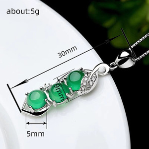 Collana con Ciondolo a Forma di Baccello per Donne, Gioiello Elegante e alla Moda - Product Image 4