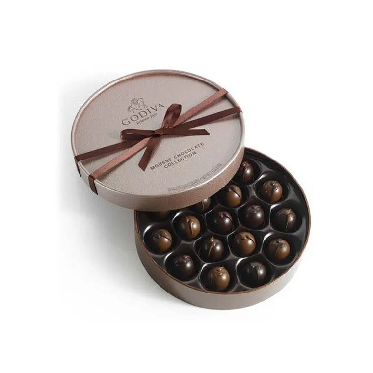 New fashion gift paper box with luxury rigid round chocolate packaging