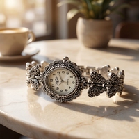Montre-bracelet vintage pour femme, style papillon, en argent oxydé antique, cadran ovale en nacre, quartz Milgrain, style bohème