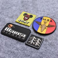 Fournisseur d'étiquettes en caoutchouc, logo personnalisé en relief, patchs en silicone 3D à coudre, badge en PVC pour accessoires de casquette