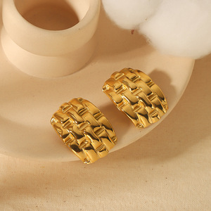 Boucles d'oreilles géométriques en acier inoxydable plaqué or 18 carats pour femmes, bijoux de mode pour tous les jours - Product Image 3