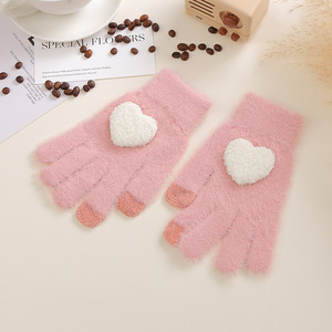 Gants d'hiver mignons pour femmes, tricotés avec motif de cœur, compatibles avec les écrans tactiles, chauds, épais, à cinq doigts, doux, pour les trajets domicile-travail et le cyclisme - Product Image 2
