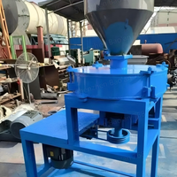 Machine à casser les noyaux de palme, machine à casser et à séparer les noyaux de palme