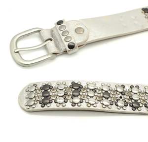 Factory <span class=keywords><strong>Outlet</strong></span> Store Ceintures de cowboy en métal à la mode pour hommes et femmes avec ceinture à rivets en cristal - Product Image 6