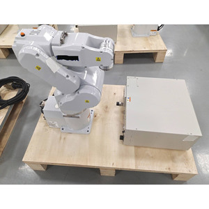 Robot C4-A601S RC700-A y Gabinete de Control - Product Image 2