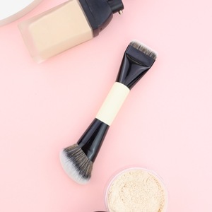 Vendita all'ingrosso di strumenti <span class=keywords><strong>per</strong></span> il trucco con logo personalizzato singolo doppio lato doppio pennello <span class=keywords><strong>per</strong></span> il trucco fondotinta pennello correttore - Product Image 5