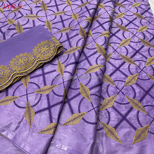 Tessuto Bazin Rich LY42 in Cotone Pettinato, Tessuto Bazin Africano di Alta Qualità, Ultimo Modello Jacquard Broccato di Peso Medio - Product Image 5