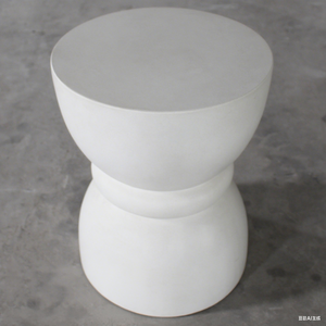 Vietnam OEM Mobilier artisanal écologique en ciment et en béton-Table d'appoint et tabourets Cole pour chambre à coucher, hôtel ou appartement - Product Image 2
