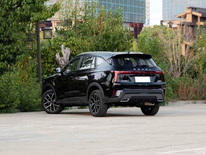 2022 2023JAC <span class=keywords><strong>SOL</strong></span> SUV SiHao X8 Plus 1.5T DCT benzina benzina auto 5 porte 6 posti 7 posti auto di medie dimensioni a buon mercato nuovo SUV - Product Image 5