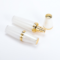 Emballages cosmétiques en acrylique populaires et uniques, 30 ml, 50 ml, 80 ml, 120 ml, pour soins de la peau, crème, lotion, flacons blancs nacrés dorés, bouchon à vis