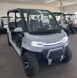 Voiture de golf électrique 4 roues 5 places blanche moderne tout-terrain, véhicule utilitaire durable, batterie lithium 24V 400W, double moteur - Product Image 3