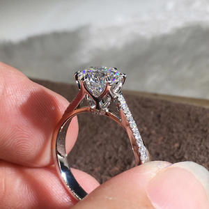 Anello con Diamante Taglio Ovale F1658 in Oro Rosa Naturale, Gioiello Classico da Donna per Fidanzamento - Product Image 4