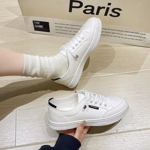 Nouvelles chaussures décontractées de sport pour étudiants, rétro, plates, à bout rond, polyvalentes, à lacets, vente en gros - Product Image 3